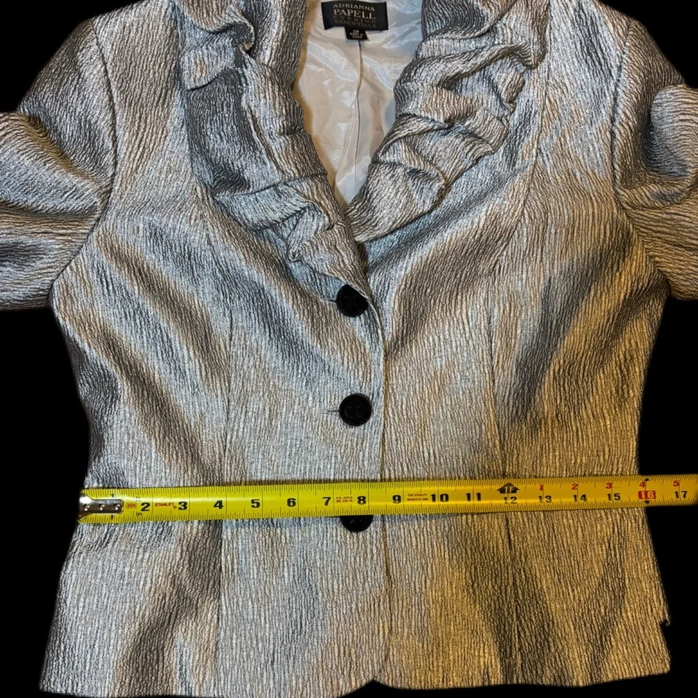 Adrianna Papell Evening Essentials Silver Metallic Ruffle Evening Jacket 10P - Picture 5 of 9